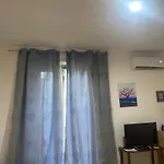 לינה וארוחת בוקר Casa La Ninfea Intera Casa קלטג'ירונה