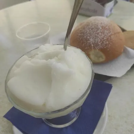 Casa La Ninfea Intera Casa לינה וארוחת בוקר קלטג'ירונה
