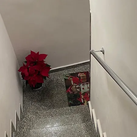 לינה וארוחת בוקר Casa La Ninfea Intera Casa קלטג'ירונה