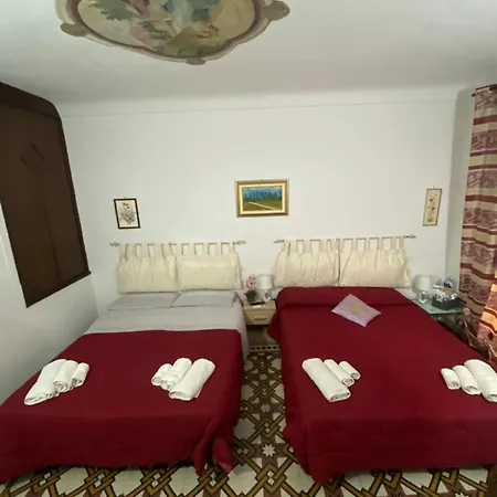 Casa La Ninfea Intera Casa * Кальтаджироне